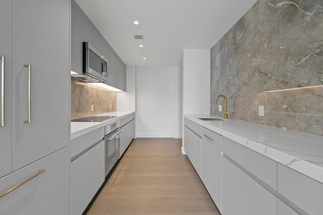 Photo - 55 Lagrange St Unidad PH22E