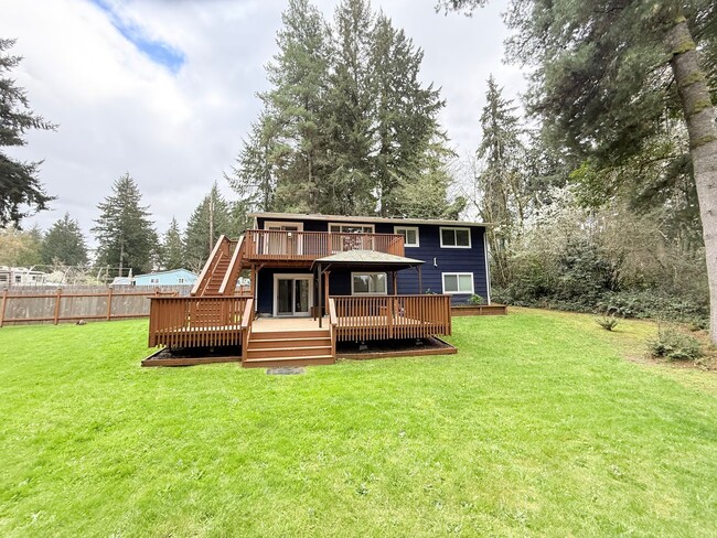 Building Photo - Waterfront living in Rocky Point.