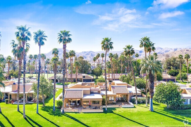 Building Photo - Country Club Home On Cathedral Canyon Golf...