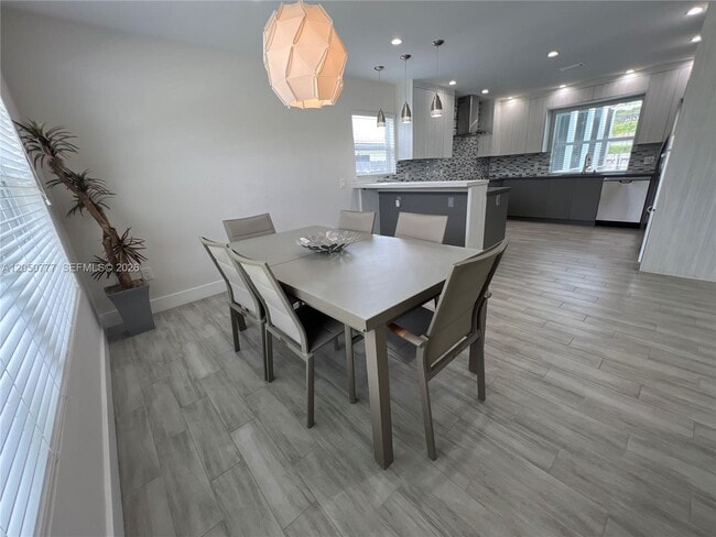 Photo - 1405 N 46th Ave