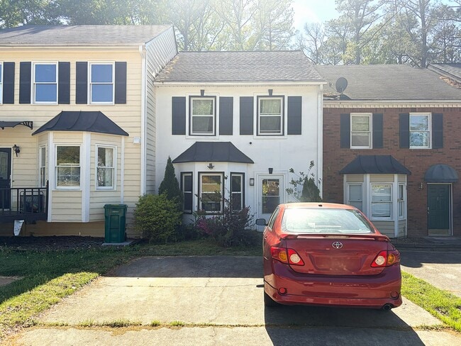 Photo - 1330 Poplar Pointe SE