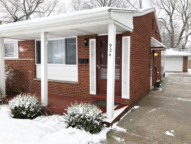 Photo - 924 E Windemere Ave