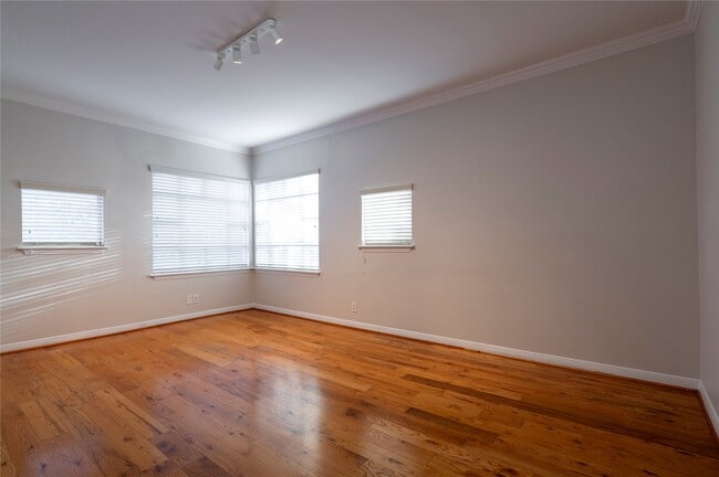 Photo - 4004 Montrose Blvd Unit 44D