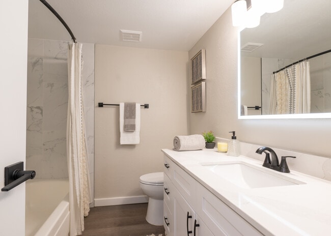 Photo - Highpoint Creek Apartments