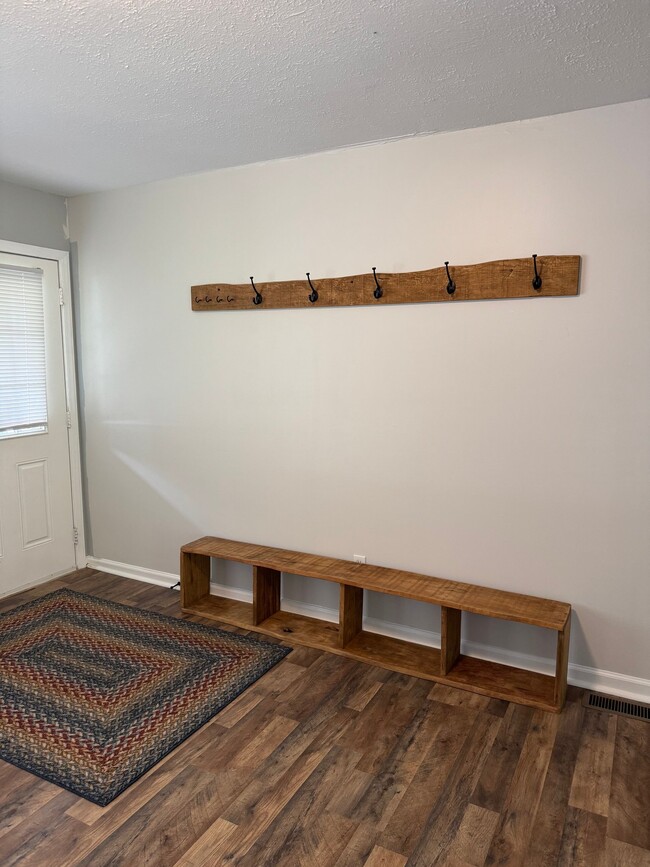 Photo - 411 Williams St