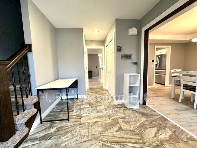 Photo - 4909 N 142nd St