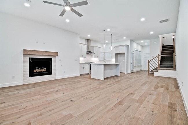 Photo - 508 W Persimmon St