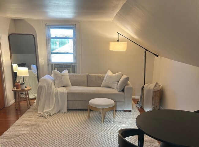 APT 301- AVAILABLE- see listing for more photos of this unit. - 686 Bloom Rd Unit 301