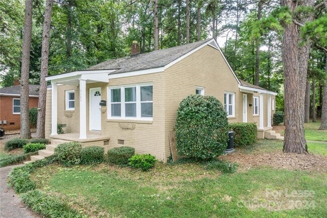 Photo - 1730 Matheson Ave