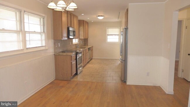Photo - 93 Great Lake Dr