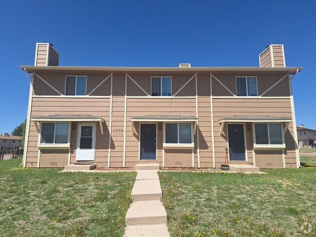 Building Photo - 1966 Mineola Ct Unit B Rental
