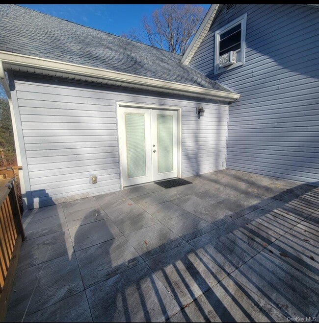 Photo - 134 New Valley Rd