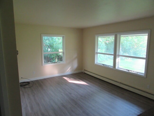 2950 Tomahawk Ct