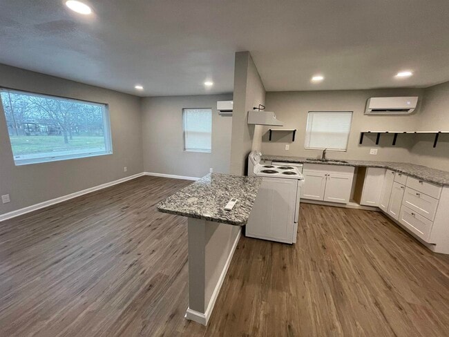 Photo - 809 S Pierce St