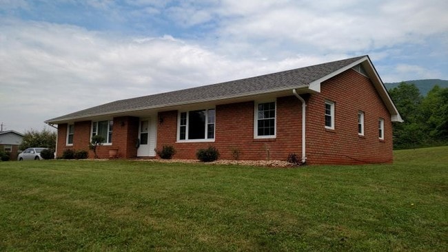 Photo - 5765 Bethlehem Rd