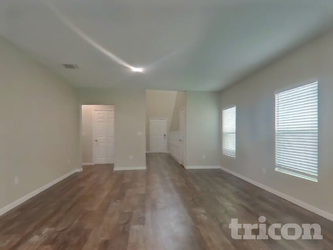 Photo - 12930 Oak Hill Way
