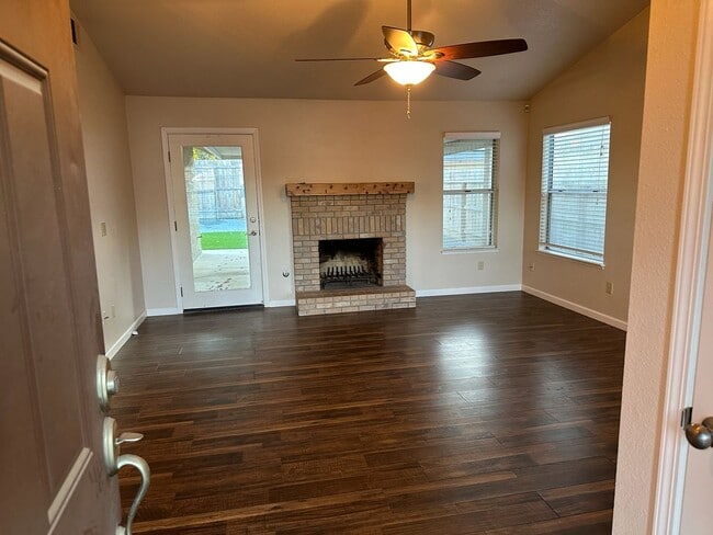 Photo - 1622 S Peppertree Ct