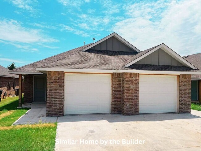 Building Photo - Brand-New 2 Bed / 2 Bath Duplex with Garage & Fenced Yard