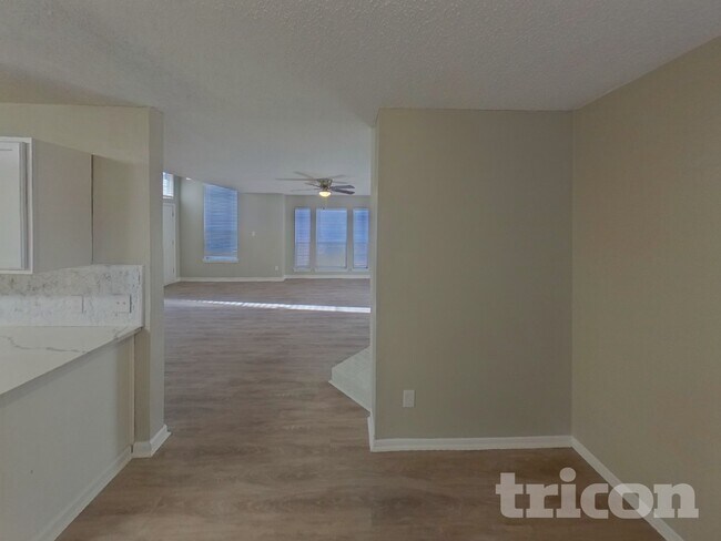 Photo - 3416 Tulip Ln