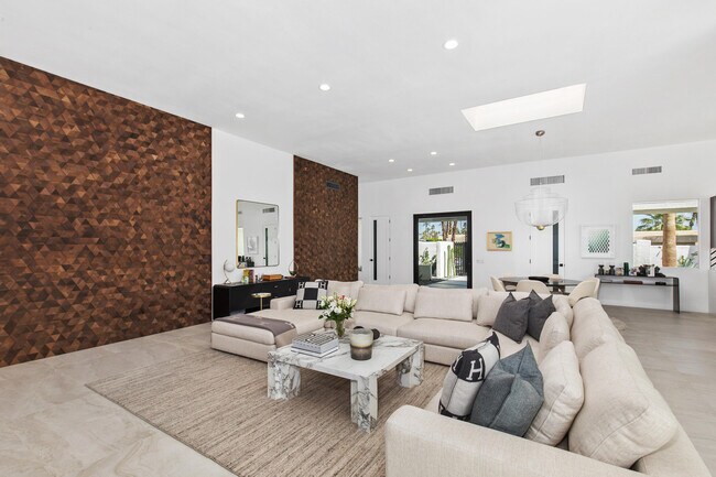 45635 Camino Del Rey