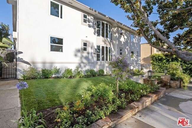 Building Photo - 1248 N Crescent Heights Blvd Unit 3 Rental