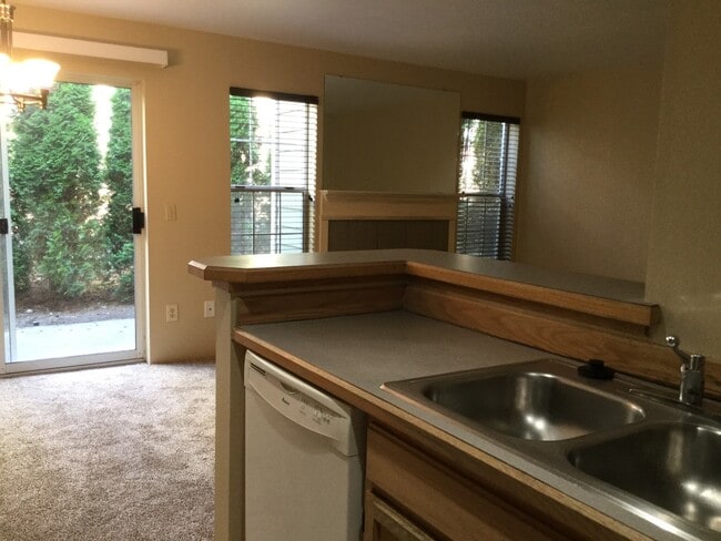 Photo - Modern 3-Bedroom Townhome in Prime Everett Location