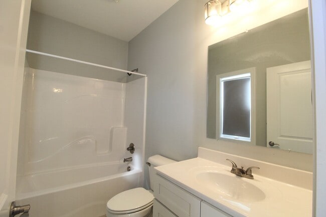 Photo - Beautiful 3-Bedroom, 3-Bathroom Home Near ...