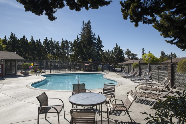 Oakwood Apartments