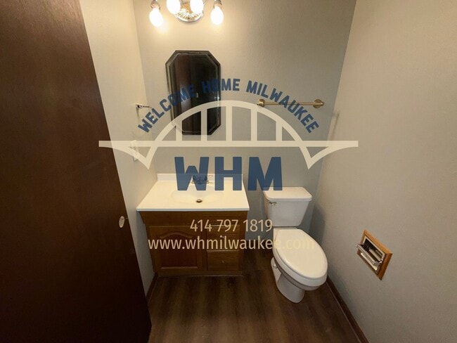 Photo - W170S7397 Parkland Dr