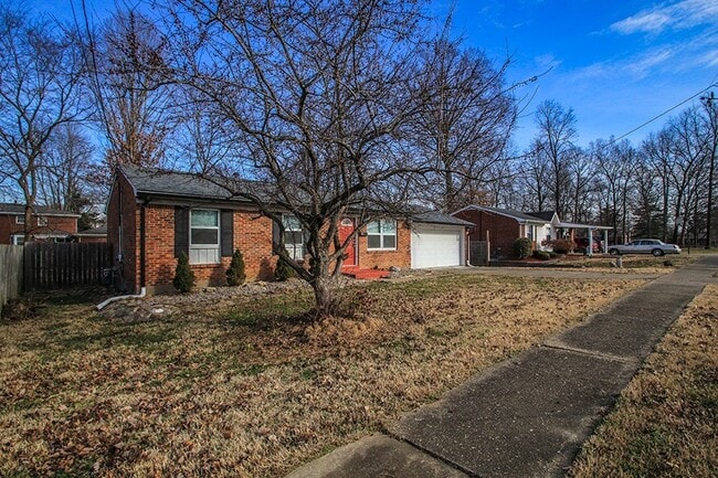 Building Photo - Completely Renovated 3 Bedroom 2 Bathroom ... Rental