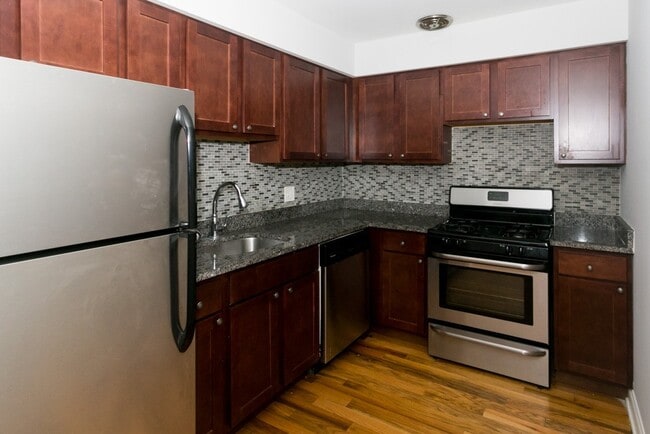 Photo - 701 Elm Pl Unit 201