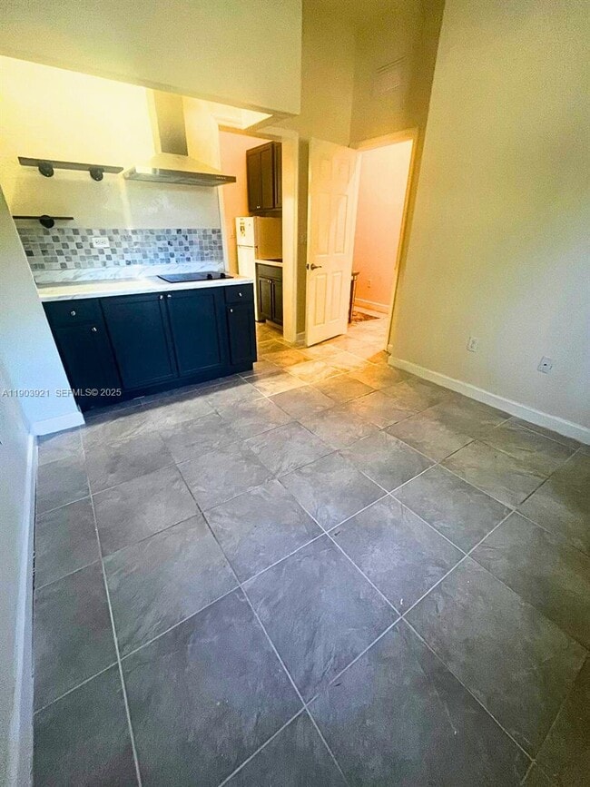 116 NE 25th Terrace