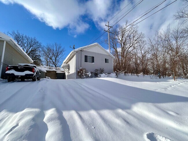 Photo - 4 Bedroom 2 Story Home in Northeast GR!