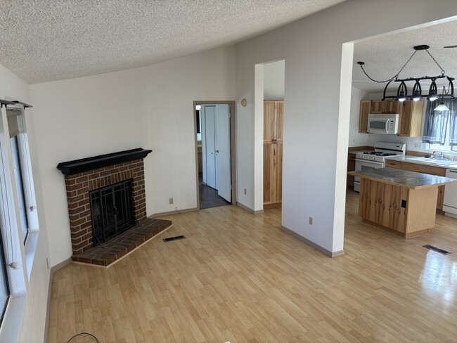 Photo - 4414 Susan Pl