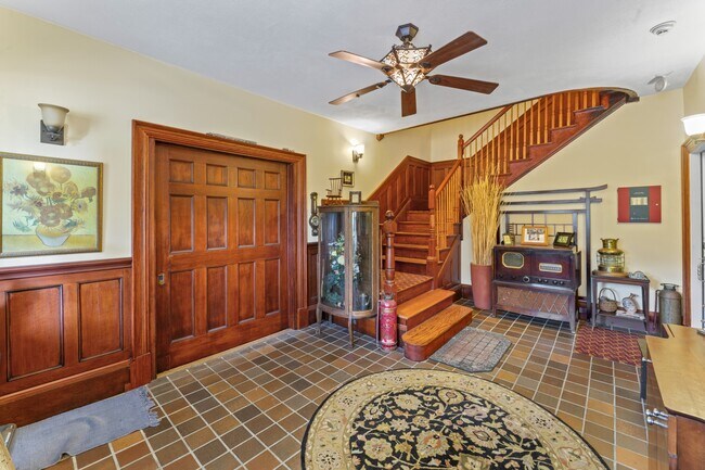 Photo - 388 Arborway Unit 1