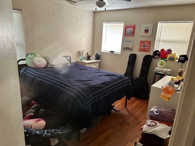 Photo - 1610 Atkamire Dr House