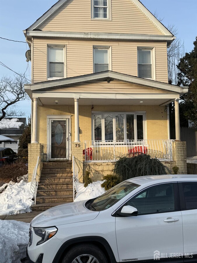 Photo - 75 Fulton St