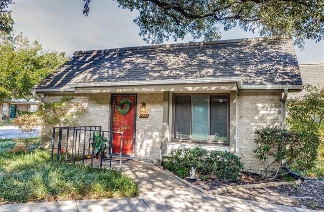 Building Photo - 13853 Leinsper Green Drive