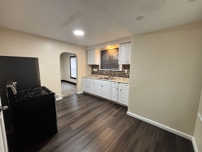 Photo - Charming 3-Bedroom Property in Prime Location