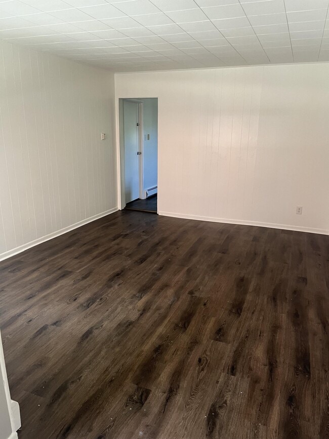 Photo - 32 W 4th St Unit 1