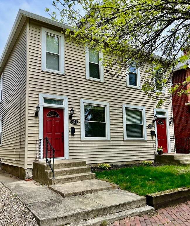 Building Photo - 454 Forest St Unit 454