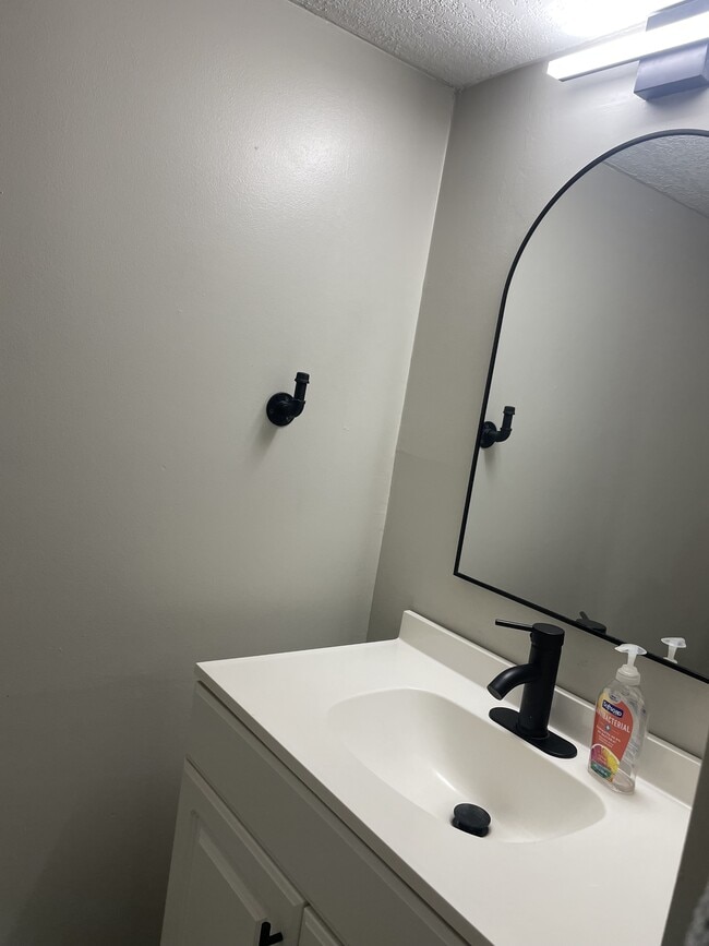 4232 Virginia Ave Unit 1