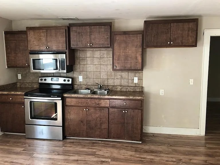 Photo - 603 General St