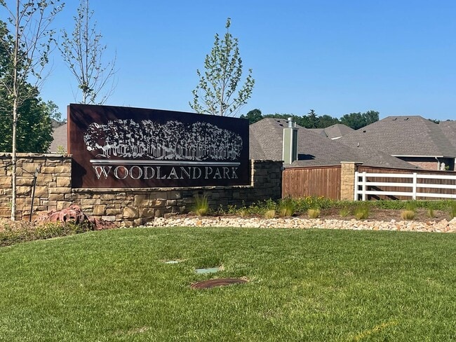 Photo - True 4 bedroom with luxury furnishings , convenient community amenities and storm shelter in Edmo...