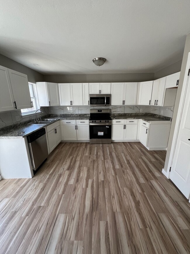 Photo - 3836 Country Club Dr