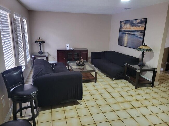 Photo - 7530 Judith Crescent