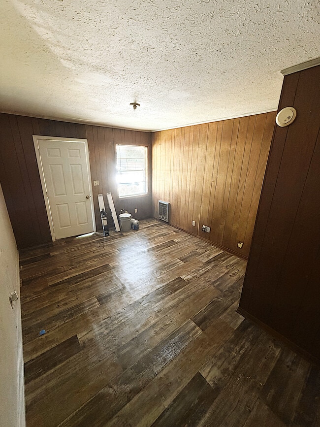 Photo - 1929 4th Ave N