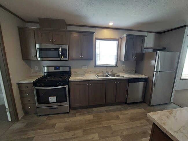 Photo - 105 Delta Dawn Dr House