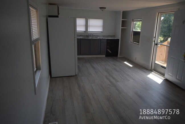 Photo - 715 23rd St NW