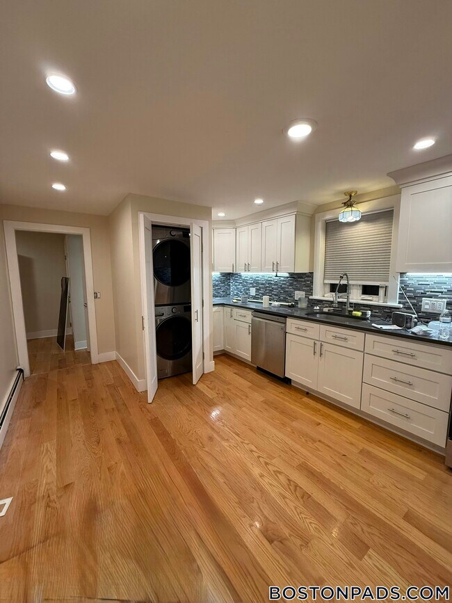 Photo - 2 Buckingham St Unidad 2